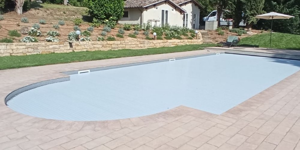 copertura automatica a Perugia installata su piscina